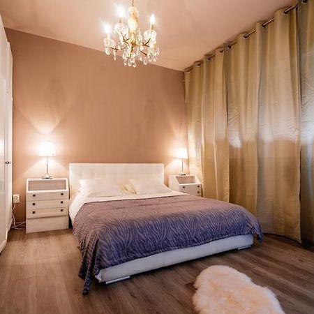 Golden Bridge Apartment With Private Parking Zadar Zimmer foto