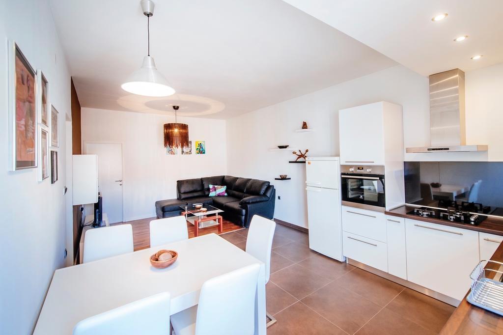 Golden Bridge Apartment With Private Parking Zadar Zimmer foto